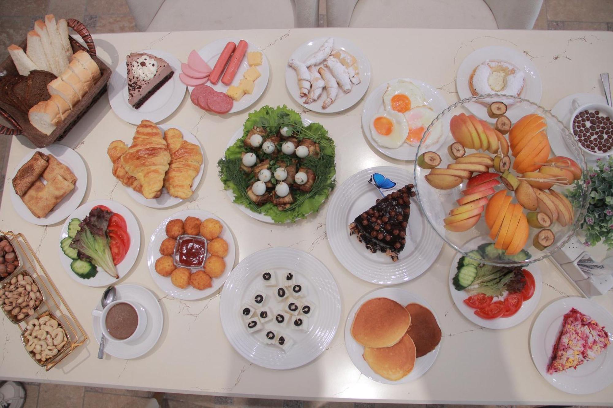Nur Makon Hotel Tashkent Ngoại thất bức ảnh